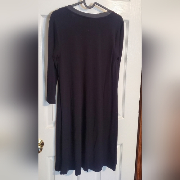 Stradivarius Black V-neck Dress Size Small - Picture 4 of 4